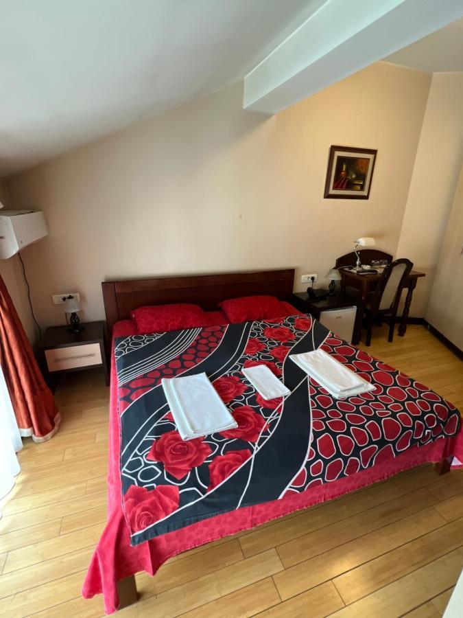 Hotel Royal Bijelo Polje Bagian luar foto
