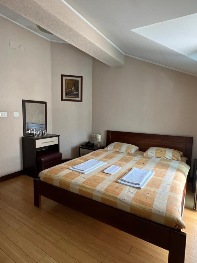 Hotel Royal Bijelo Polje Bagian luar foto