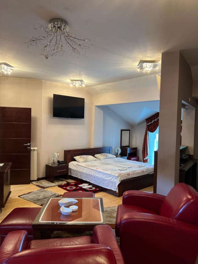 Hotel Royal Bijelo Polje Bagian luar foto