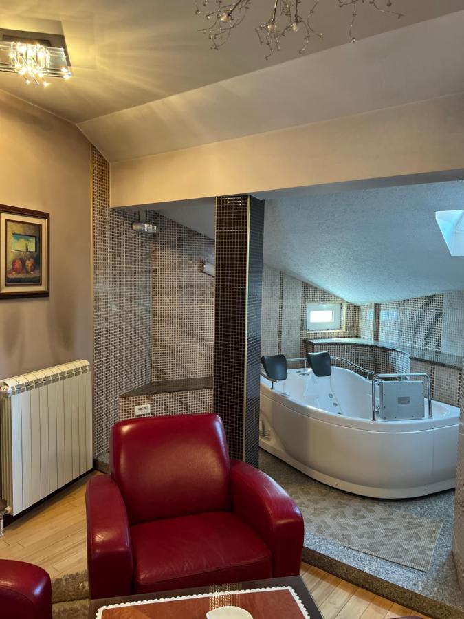 Hotel Royal Bijelo Polje Bagian luar foto